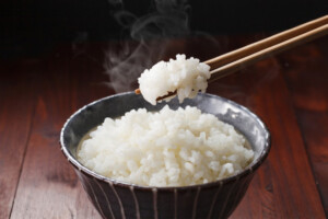 白米　お茶碗　箸　ご飯